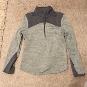 Women’s Large grey Under Armour fleece quarter zip